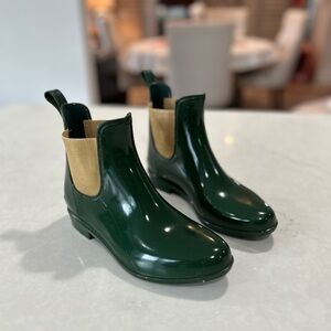 Lauren Ralph Lauren Tally Chelsea Rainboot in Green and Gold